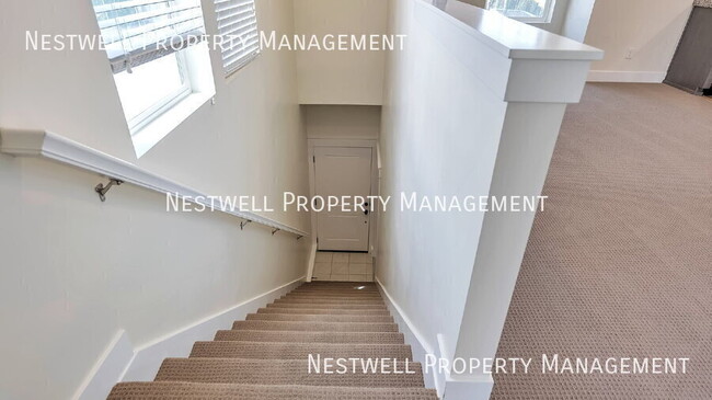 Building Photo - 5088 W Beach Comber Way