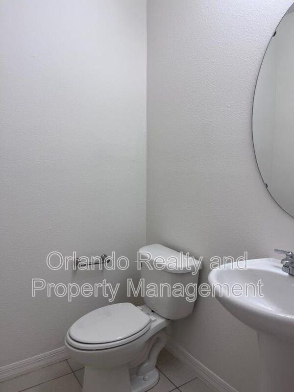 Building Photo - 4812 Riverwalk Dr