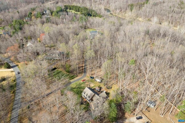 Building Photo - 3125 Beau Mont Farm Rd