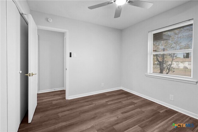 Building Photo - 1302 Metropolitan Dr