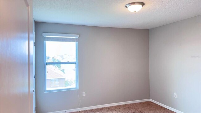 Building Photo - 362 Nova Dr