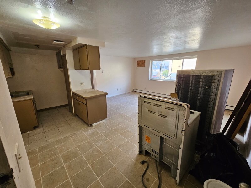 Building Photo - 1885 Taylor Rd