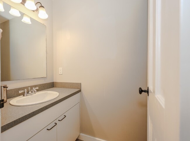 Building Photo - 265 Boulder Dr