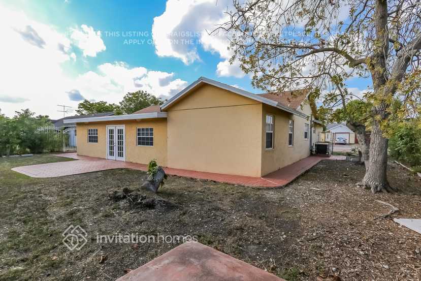 Building Photo - 11218 SW 167th St