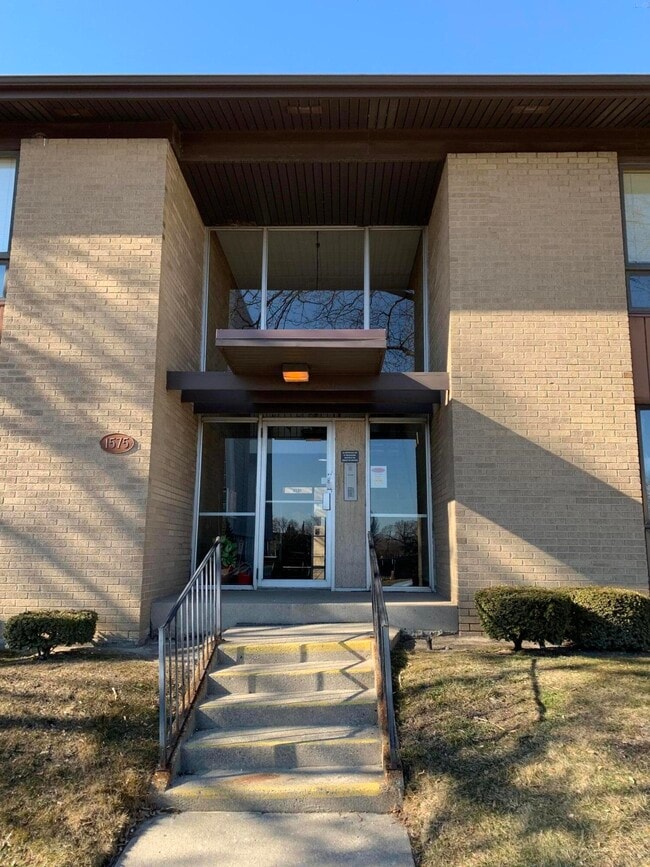 Building Photo - 1575 Cherboneau Pl