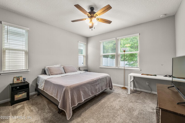 Building Photo - 2953 Alpin Dr