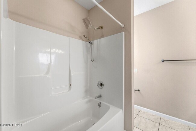 Building Photo - 3709 Tiki Dr