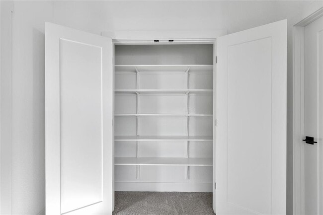 Building Photo - 8589 Meridy Lp