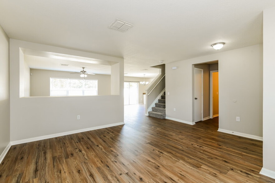 Building Photo - 4650 Ross Lanier Ln