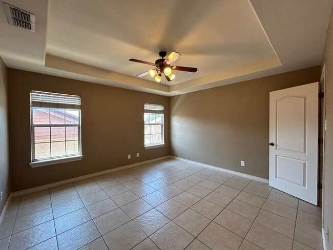 Building Photo - 9804 Cantera Ct