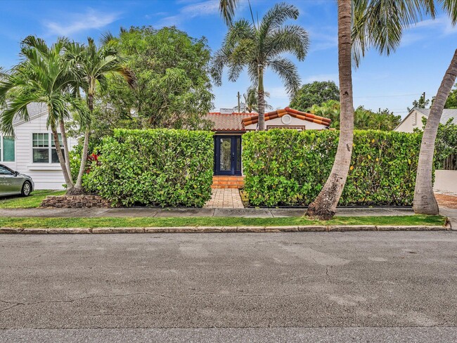 Building Photo - 436 38th St