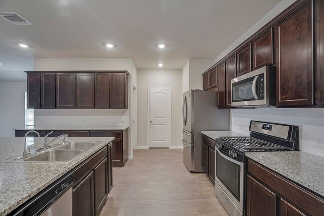 Building Photo - 1007 Coolridge Ct