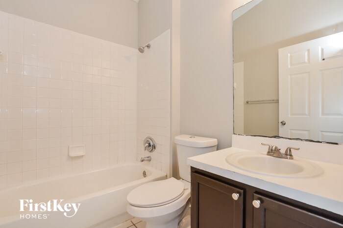 Building Photo - 7543 Groveoak Dr