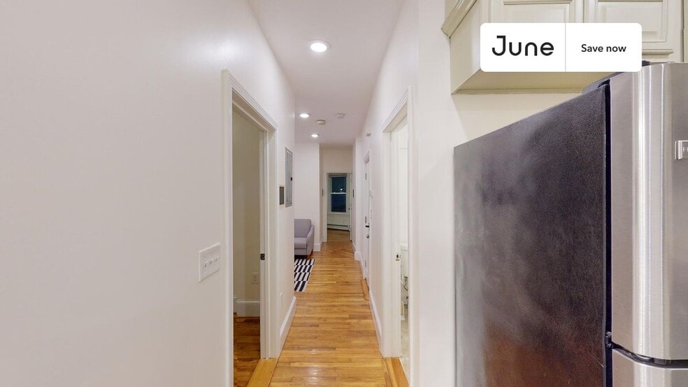 Building Photo - 21 Rossmore St