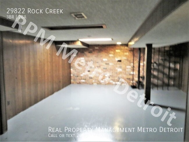 Building Photo - SOUTHFIELD RANCH!!!!!