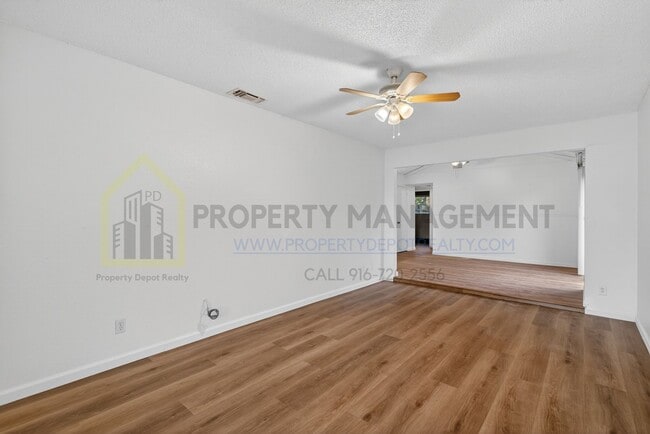 Building Photo - 8973 El Mirador Dr