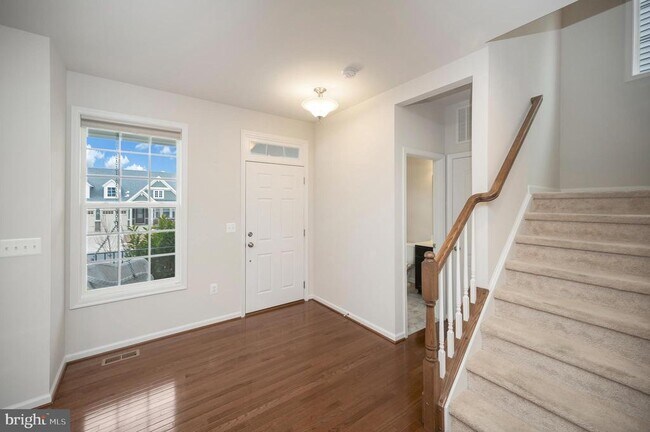 Building Photo - 1092 Aspen Rd
