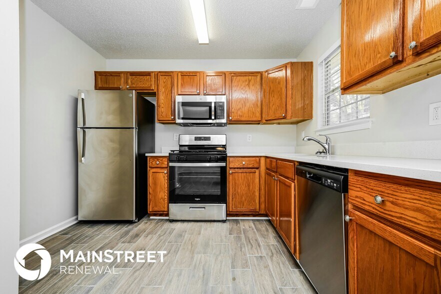 Building Photo - 4610 Idlewood Park