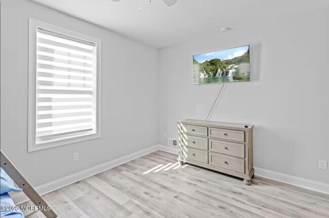 Building Photo - 207 Carteret Ave