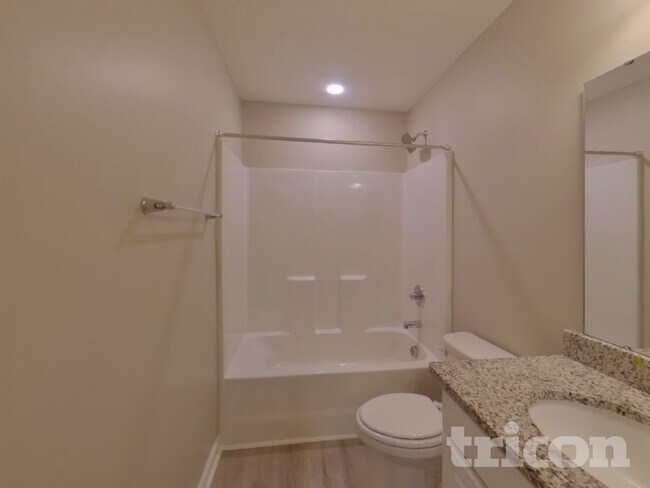 Building Photo - 608 Millsgate Cir