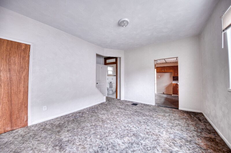 Building Photo - 3810 Clark St