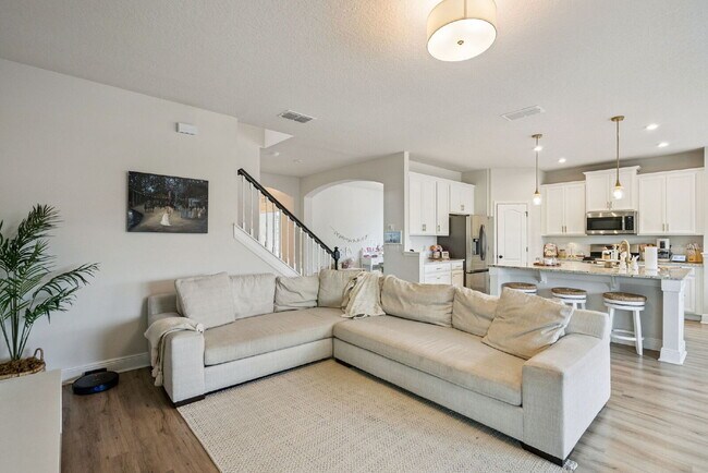 Building Photo - 1606 Chelsea Manor Cir