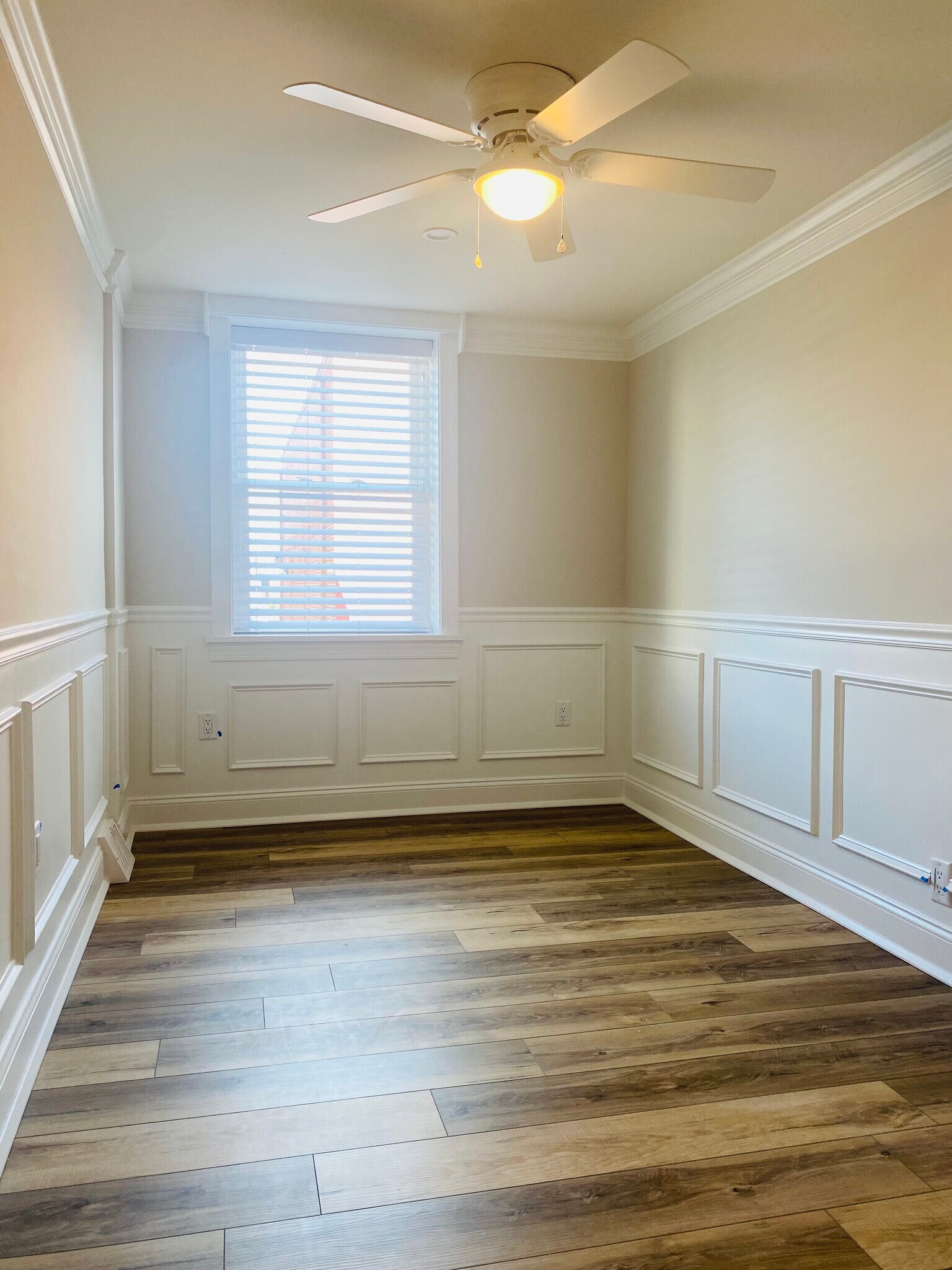 Bedroom 2 - 1517 Curtin St