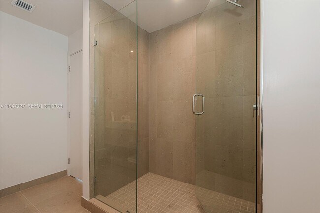 Building Photo - 11 NE 6th St