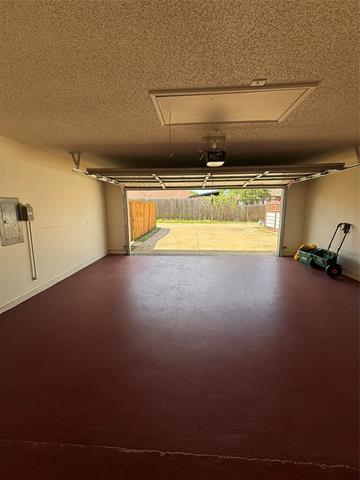 Building Photo - 1615 Ariel Dr