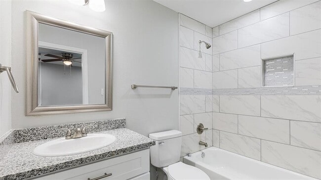 Building Photo - 6421 Osprey Dr