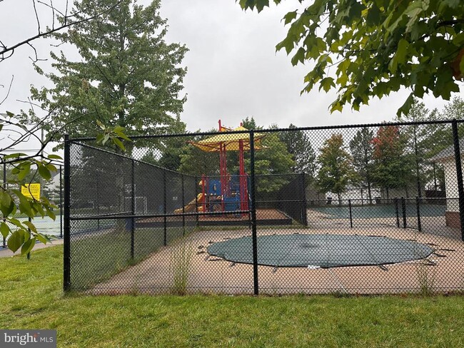 Building Photo - 22865 Lacey Oak Terrace