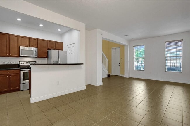 Building Photo - 1401 SW 147th Ter