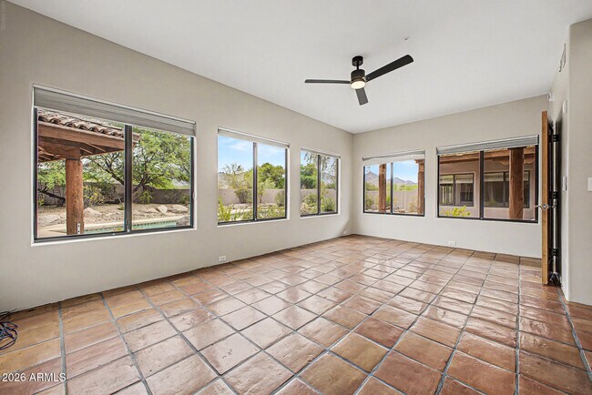 Building Photo - 9202 E Rimrock Dr