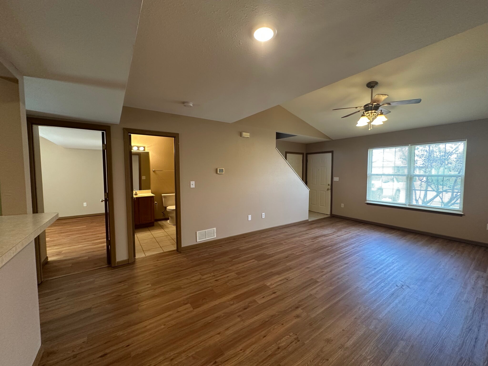 Living/Dining Area - Main Lvl - 3504 Zinnia Dr