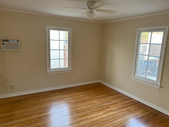 Master Bedroom - 632 N Vista St