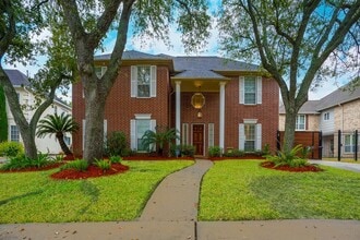 Building Photo - 8915 Wallington Dr