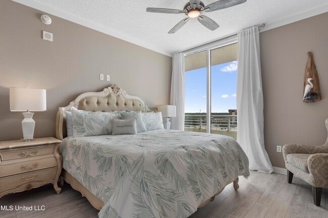 Building Photo - 2060 Beach Blvd