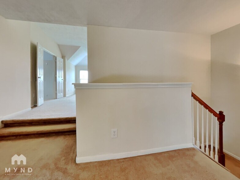 Building Photo - 17934 Barton Ridge Ln