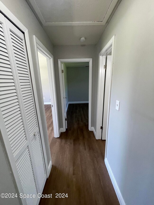 Building Photo - 1270 Gustrow Ave NW