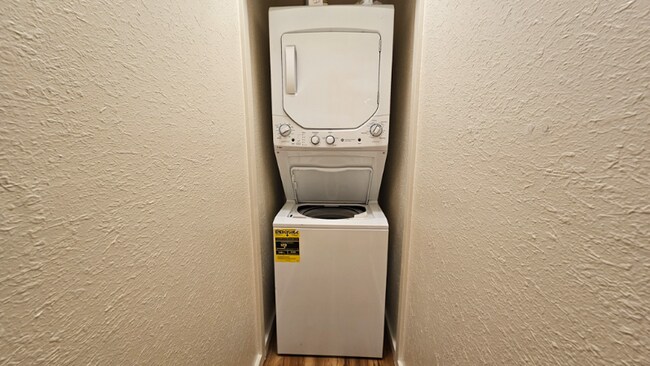 Building Photo - 76-6173-6173 Lehua Rd