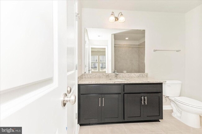 Building Photo - 461 Hanson St