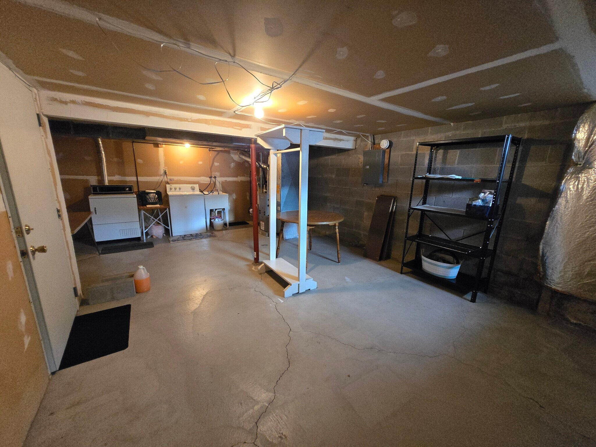 Building Photo - 4609 Chestnut Ridge Rd