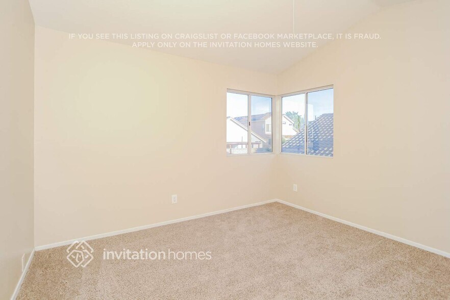 Building Photo - 39926 Milan Dr