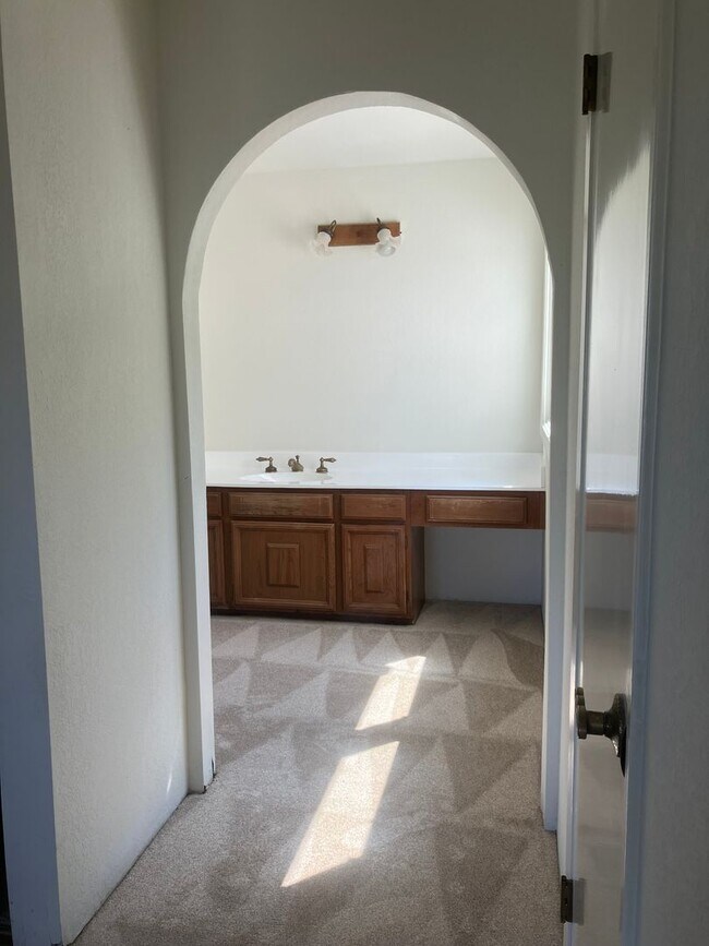 Building Photo - 133 El Olivar