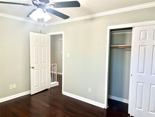 Building Photo - 10516 Dunham Forest Rd