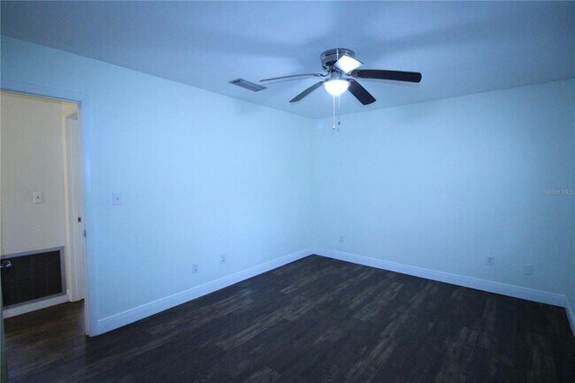 Building Photo - 4628 NW 40th Terrace