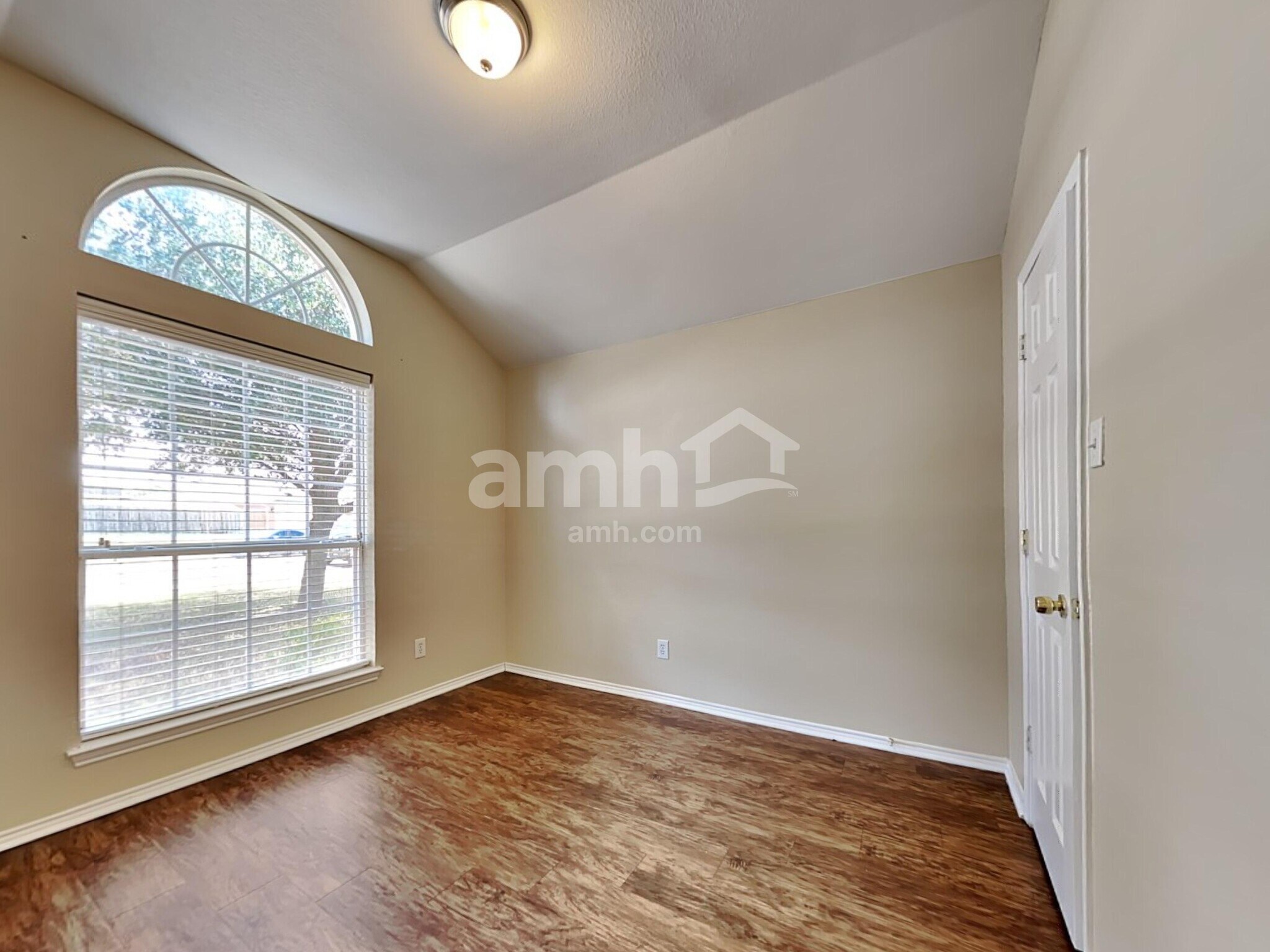 Building Photo - 1039 Winepress Rd