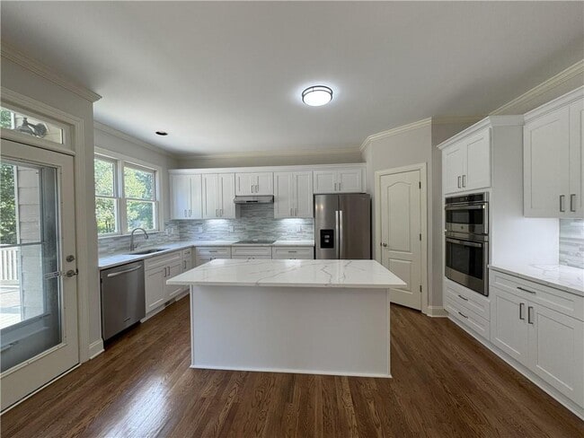 Building Photo - 8525 River Walk Landing