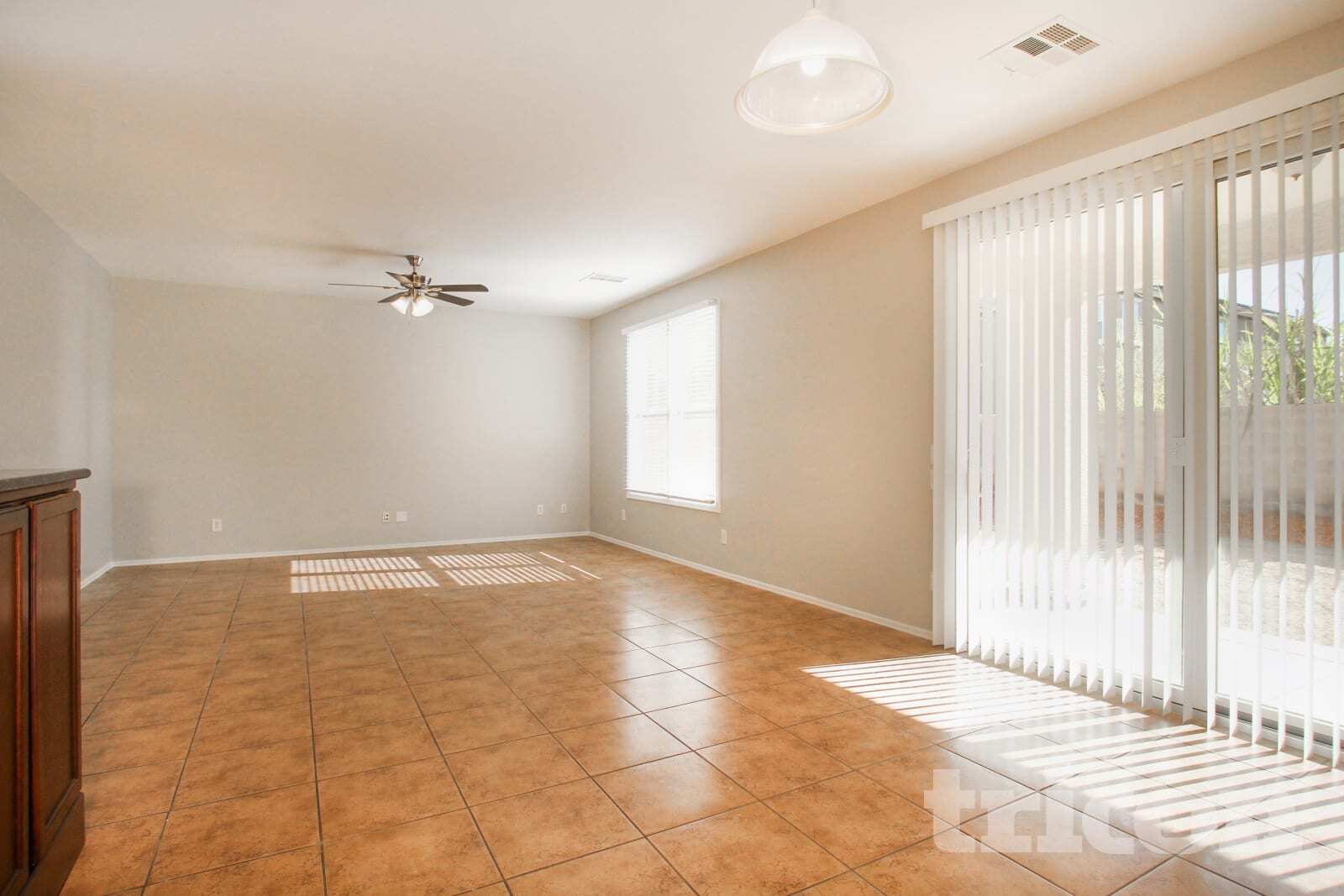 Building Photo - 2323 Grenadine Rd