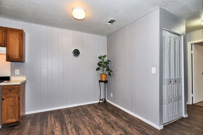 Interior Photo - Summer Stone Duplexes